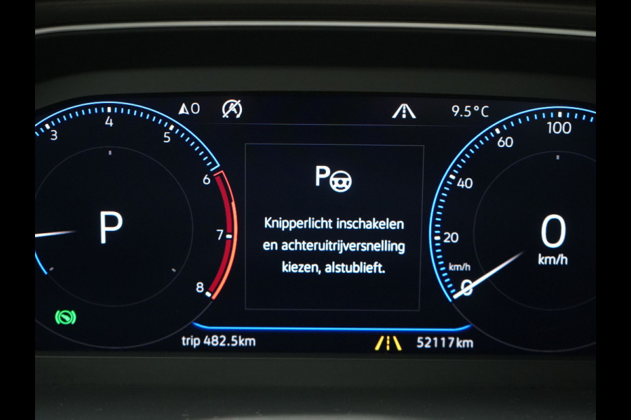 Volkswagen T-Roc 1.5 TSI DSG R-Line 150pk Dealer O.H. | Panodak | Trekhaak Afn. | Camera | Lederen Sportstoelen Verwarmd | Beats Audio | 19"L.M | Virtual | Navigatie | Blis |