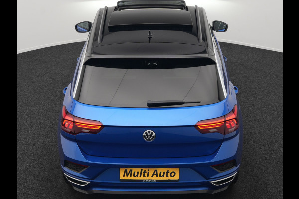 Volkswagen T-Roc 1.5 TSI DSG R-Line 150pk Dealer O.H. | Panodak | Trekhaak Afn. | Camera | Lederen Sportstoelen Verwarmd | Beats Audio | 19"L.M | Virtual | Navigatie | Blis |