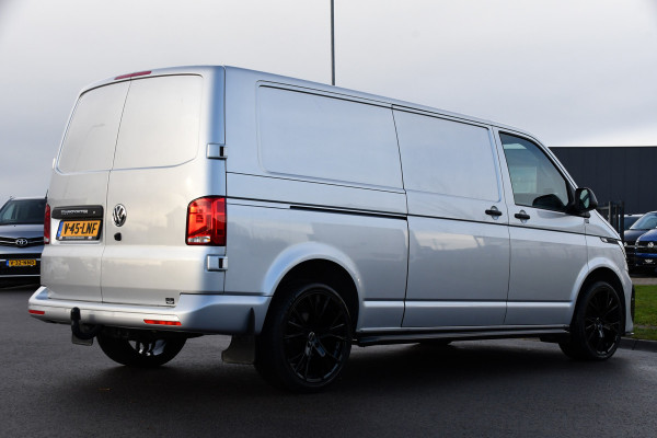 Volkswagen Transporter 2.0 TDI L2H1 ABT Edition Camera, Carplay, Stoelverwarming, Cruise, LED, 150pk, Automaat, Multimedia, Standkachel, Trekhaak, Uniek!