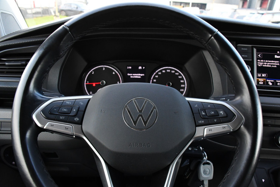 Volkswagen Transporter 2.0 TDI L2H1 ABT Edition Camera, Carplay, Stoelverwarming, Cruise, LED, 150pk, Automaat, Multimedia, Standkachel, Trekhaak, Uniek!