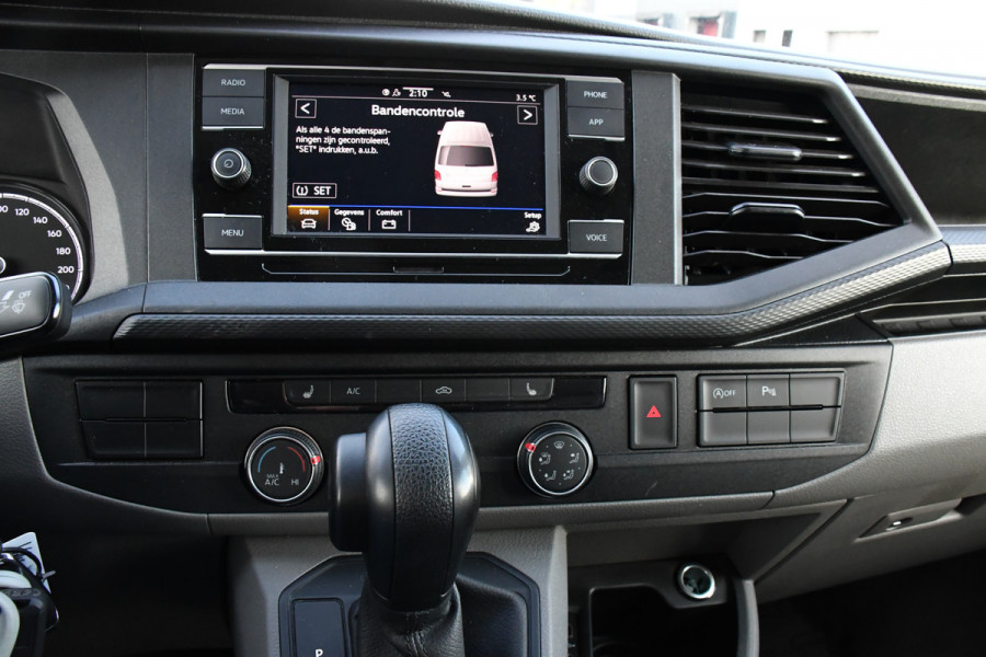 Volkswagen Transporter 2.0 TDI L2H1 ABT Edition Camera, Carplay, Stoelverwarming, Cruise, LED, 150pk, Automaat, Multimedia, Standkachel, Trekhaak, Uniek!