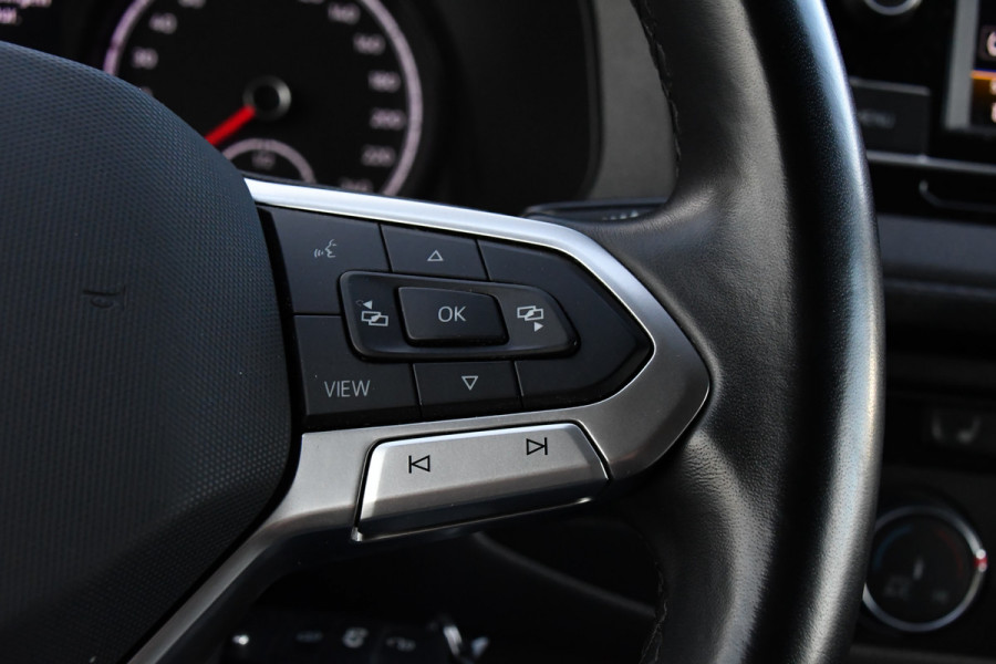 Volkswagen Transporter 2.0 TDI L2H1 ABT Edition Camera, Carplay, Stoelverwarming, Cruise, LED, 150pk, Automaat, Multimedia, Standkachel, Trekhaak, Uniek!