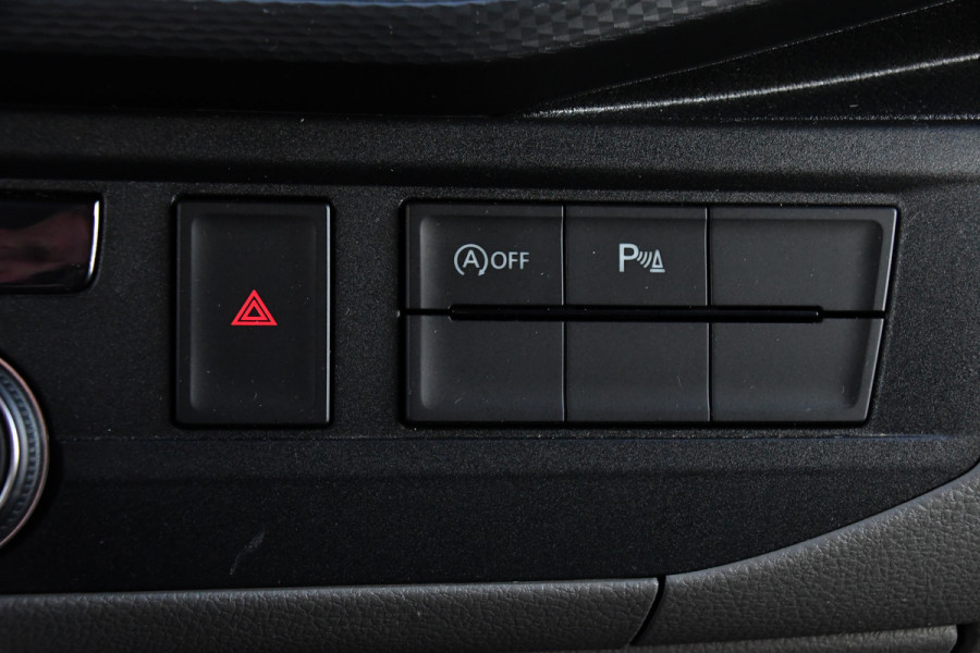 Volkswagen Transporter 2.0 TDI L2H1 ABT Edition Camera, Carplay, Stoelverwarming, Cruise, LED, 150pk, Automaat, Multimedia, Standkachel, Trekhaak, Uniek!