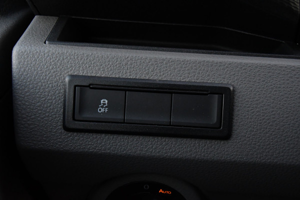 Volkswagen Transporter 2.0 TDI L2H1 ABT Edition Camera, Carplay, Stoelverwarming, Cruise, LED, 150pk, Automaat, Multimedia, Standkachel, Trekhaak, Uniek!