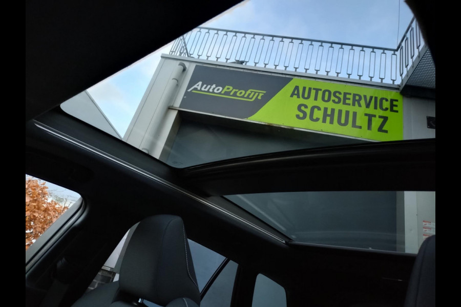 Toyota Corolla Touring Sports 2.0 Hybrid Style panorama / open dak