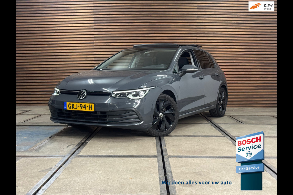 Volkswagen Golf 1.5 eTSI 150pk Style Black Edition | PANO | Camera | Matrix LED | Velours | Ambient | ACC | Carplay | Trekhaak