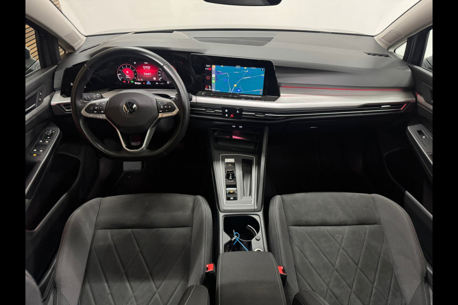 Volkswagen Golf 1.5 eTSI 150pk Style Black Edition | PANO | Camera | Matrix LED | Velours | Ambient | ACC | Carplay | Trekhaak