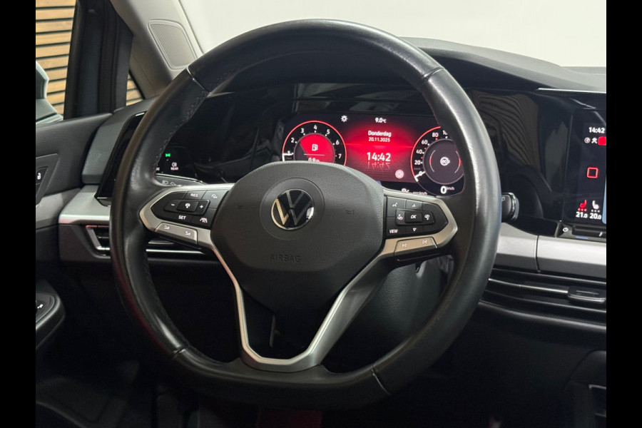 Volkswagen Golf 1.5 eTSI 150pk Style Black Edition | PANO | Camera | Matrix LED | Velours | Ambient | ACC | Carplay | Trekhaak