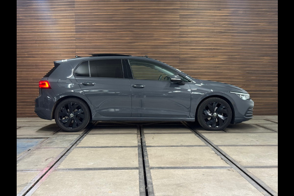 Volkswagen Golf 1.5 eTSI 150pk Style Black Edition | PANO | Camera | Matrix LED | Velours | Ambient | ACC | Carplay | Trekhaak