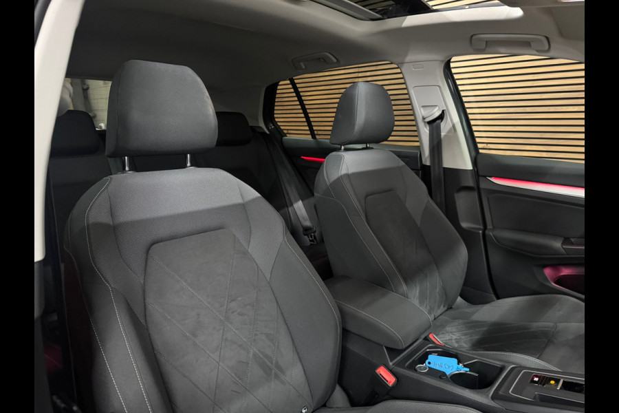 Volkswagen Golf 1.5 eTSI 150pk Style Black Edition | PANO | Camera | Matrix LED | Velours | Ambient | ACC | Carplay | Trekhaak
