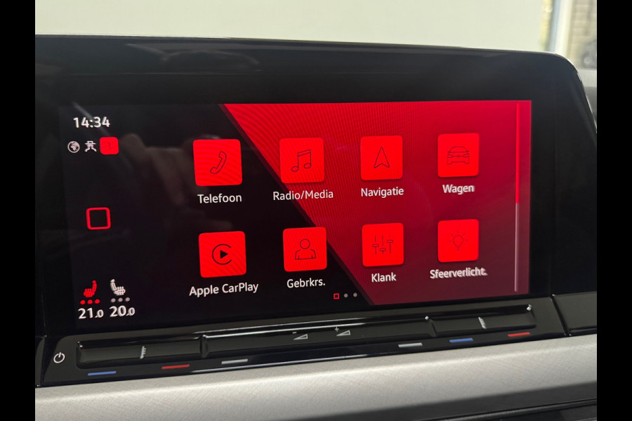 Volkswagen Golf 1.5 eTSI 150pk Style Black Edition | PANO | Camera | Matrix LED | Velours | Ambient | ACC | Carplay | Trekhaak