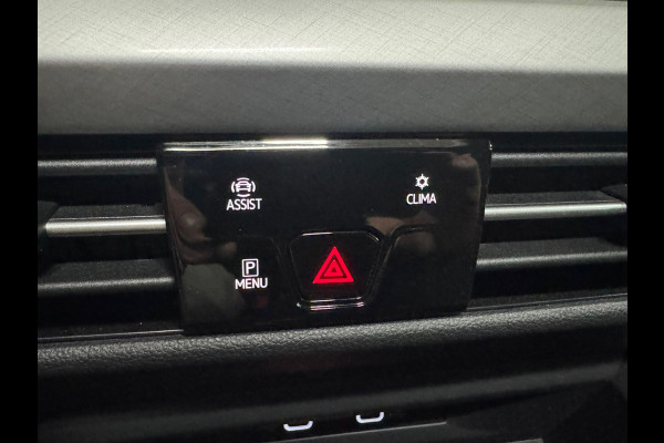 Volkswagen Golf 1.5 eTSI 150pk Style Black Edition | PANO | Camera | Matrix LED | Velours | Ambient | ACC | Carplay | Trekhaak