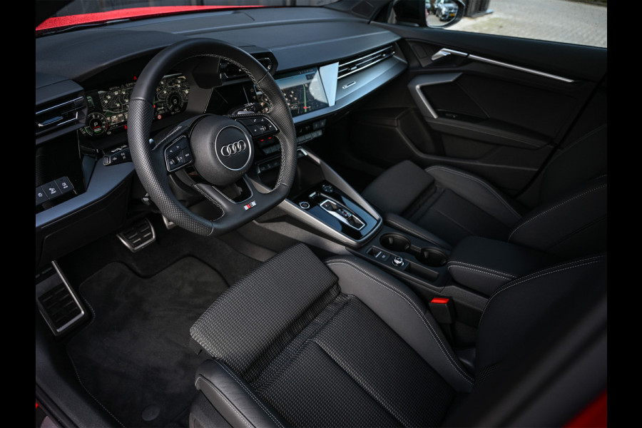 Audi A3 Sportback 45 TFSI e S EDITION COMPETITION | BLACK OPTIC | MATRIX LED | KEYLESS | VIRTUAL COCKPIT | PANORAMADAK | AMBIANCE INTERI