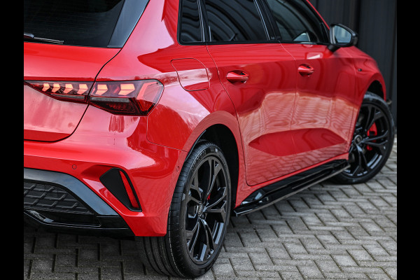 Audi A3 Sportback 45 TFSI e S EDITION COMPETITION | BLACK OPTIC | MATRIX LED | KEYLESS | VIRTUAL COCKPIT | PANORAMADAK | AMBIANCE INTERI