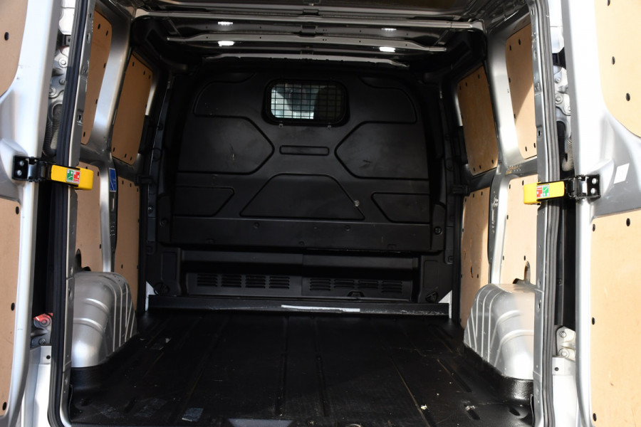 Ford Transit Custom 280 2.0 TDCI L1H1 PB Edition Camera, Cruise, Carplay, Sensoren, Automaat, 2 x Schuifdeur, Automaat, Stoelverwarming, LED, Uniek!