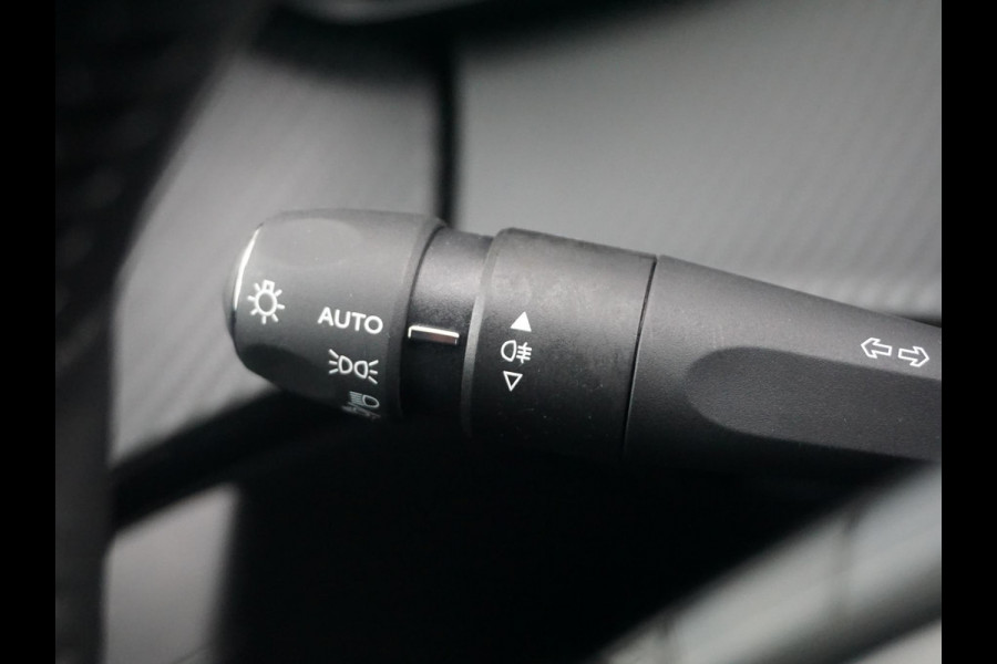 Peugeot 2008 1.2 PureTech 100 Allure Keyless entry Camera voor / achter