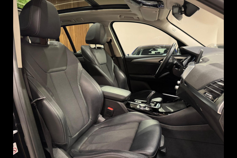 BMW X3 30e X-Drive, Pano, Apple Carplay, Voll Led, Clima, Navi, Multistuur, Camera, PDC, Cruise, Volledig Onderhoud