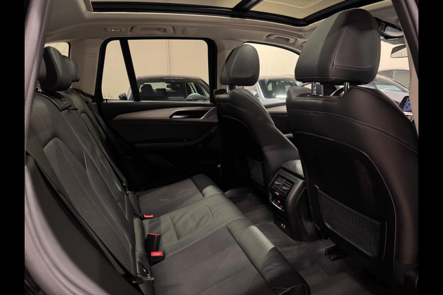 BMW X3 30e X-Drive, Pano, Apple Carplay, Voll Led, Clima, Navi, Multistuur, Camera, PDC, Cruise, Volledig Onderhoud