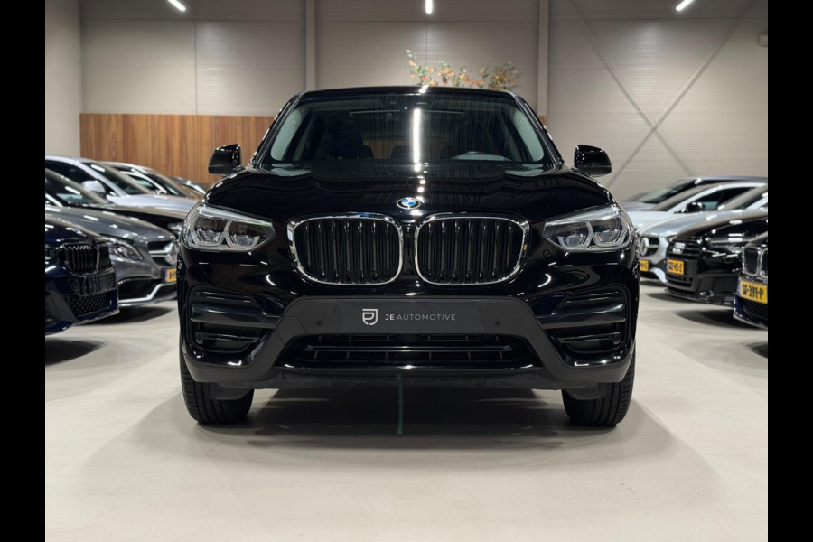 BMW X3 30e X-Drive, Pano, Apple Carplay, Voll Led, Clima, Navi, Multistuur, Camera, PDC, Cruise, Volledig Onderhoud