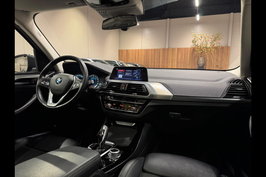 BMW X3 30e X-Drive, Pano, Apple Carplay, Voll Led, Clima, Navi, Multistuur, Camera, PDC, Cruise, Volledig Onderhoud