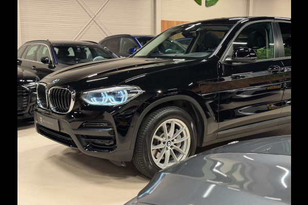BMW X3 30e X-Drive, Pano, Apple Carplay, Voll Led, Clima, Navi, Multistuur, Camera, PDC, Cruise, Volledig Onderhoud