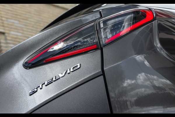 Alfa Romeo Stelvio Quadrifoglio 2.9 V6 510PK AWD | Harman Kardon | Adaptieve Cruise Control | Schuif/Kanteldak