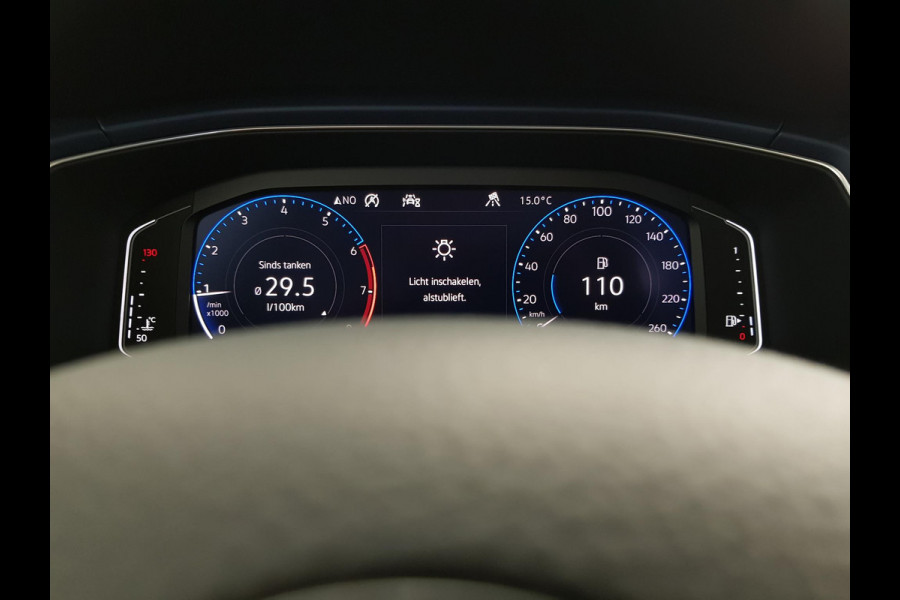 Volkswagen T-Roc 1.5 TSI 150pk DSG United R-Line | Navigatie | 19"Lichtmetalen velgen | Digitale Cockpit | Adaptive Cruise cruise control | Led
