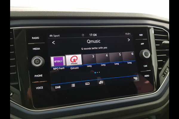 Volkswagen T-Roc 1.5 TSI 150pk DSG United R-Line | Navigatie | 19"Lichtmetalen velgen | Digitale Cockpit | Adaptive Cruise cruise control | Led