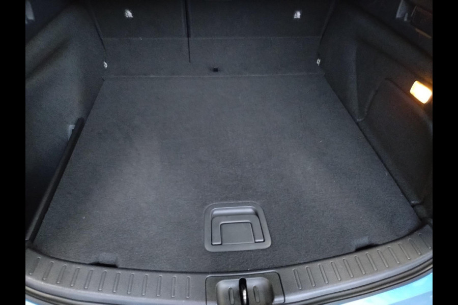 Toyota Corolla Touring Sports 2.0 Hybrid Business Plus