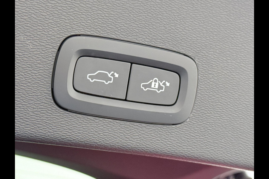 Volvo C40 Recharge Plus 69 kWh SOH 93% STOEL/ STUURVERW. | PANO| WARMTEPOMP| ELEK. TREKHAAK| ELEK. ACHTERKLEP| DODE HOEK| CAMERA|