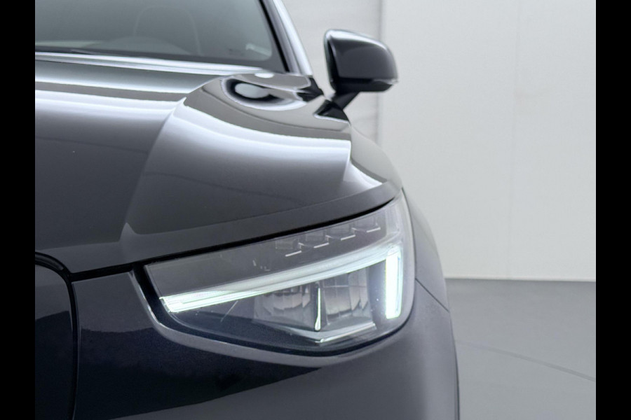 Volvo C40 Recharge Plus 69 kWh SOH 93% STOEL/ STUURVERW. | PANO| WARMTEPOMP| ELEK. TREKHAAK| ELEK. ACHTERKLEP| DODE HOEK| CAMERA|