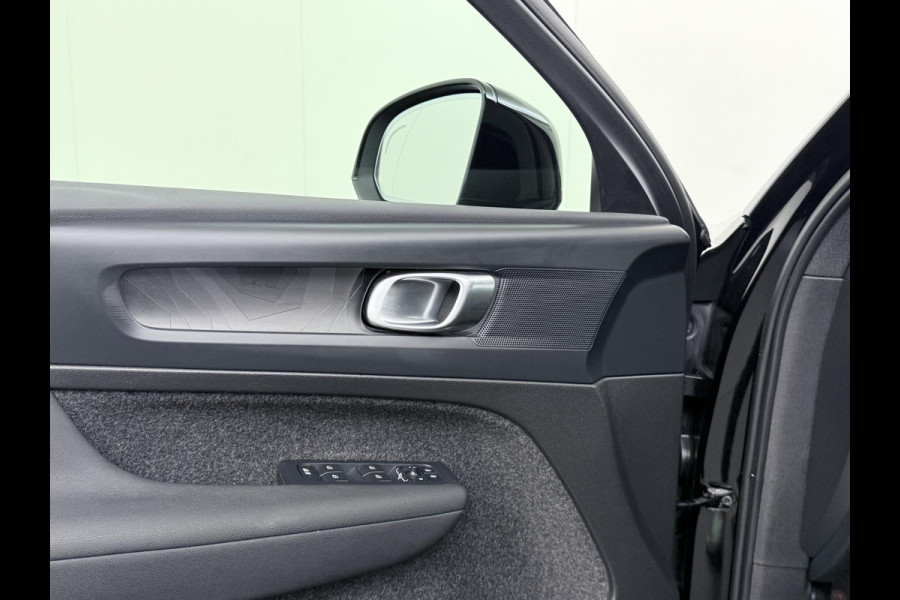 Volvo C40 Recharge Plus 69 kWh SOH 93% STOEL/ STUURVERW. | PANO| WARMTEPOMP| ELEK. TREKHAAK| ELEK. ACHTERKLEP| DODE HOEK| CAMERA|