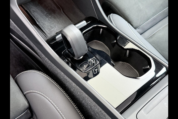 Volvo C40 Recharge Plus 69 kWh SOH 93% STOEL/ STUURVERW. | PANO| WARMTEPOMP| ELEK. TREKHAAK| ELEK. ACHTERKLEP| DODE HOEK| CAMERA|