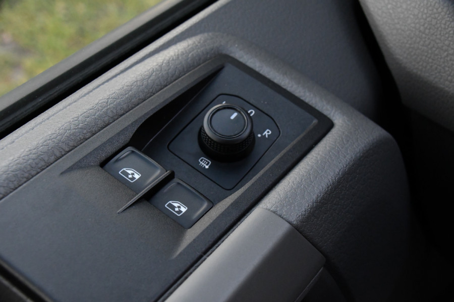 MAN TGE 35 2.0 L3H2 PB Edition Cruise, Camera, Carplay, LED, 180pk, Automaat, Multimedia, Trekhaak, Uniek!