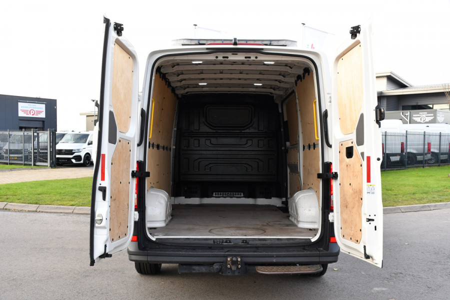 MAN TGE 35 2.0 L3H2 PB Edition Cruise, Camera, Carplay, LED, 180pk, Automaat, Multimedia, Trekhaak, Uniek!