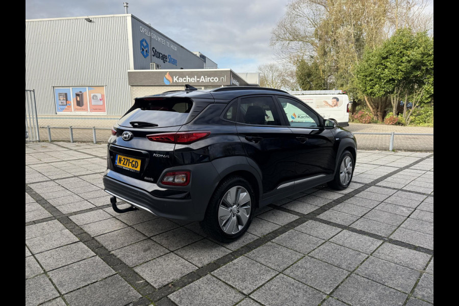 Hyundai Kona Aut. EV Fashion 64 kWh | Trekhaak | Navi | Carplay |