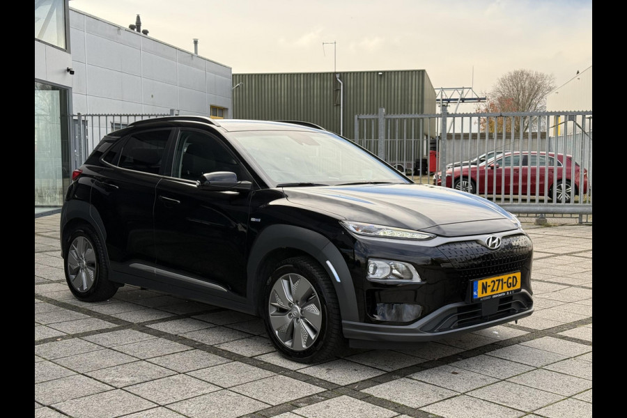Hyundai Kona Aut. EV Fashion 64 kWh | Trekhaak | Navi | Carplay |