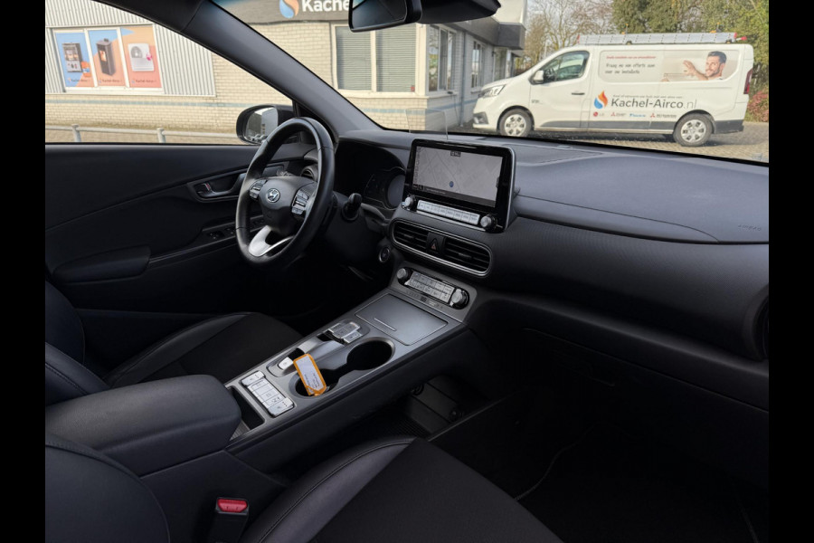 Hyundai Kona Aut. EV Fashion 64 kWh | Trekhaak | Navi | Carplay |