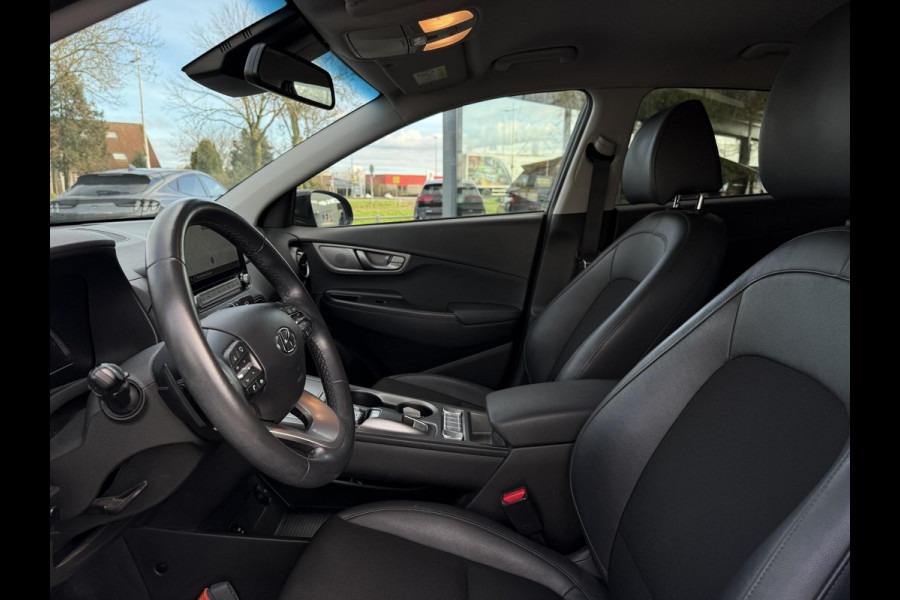 Hyundai Kona Aut. EV Fashion 64 kWh | Trekhaak | Navi | Carplay |