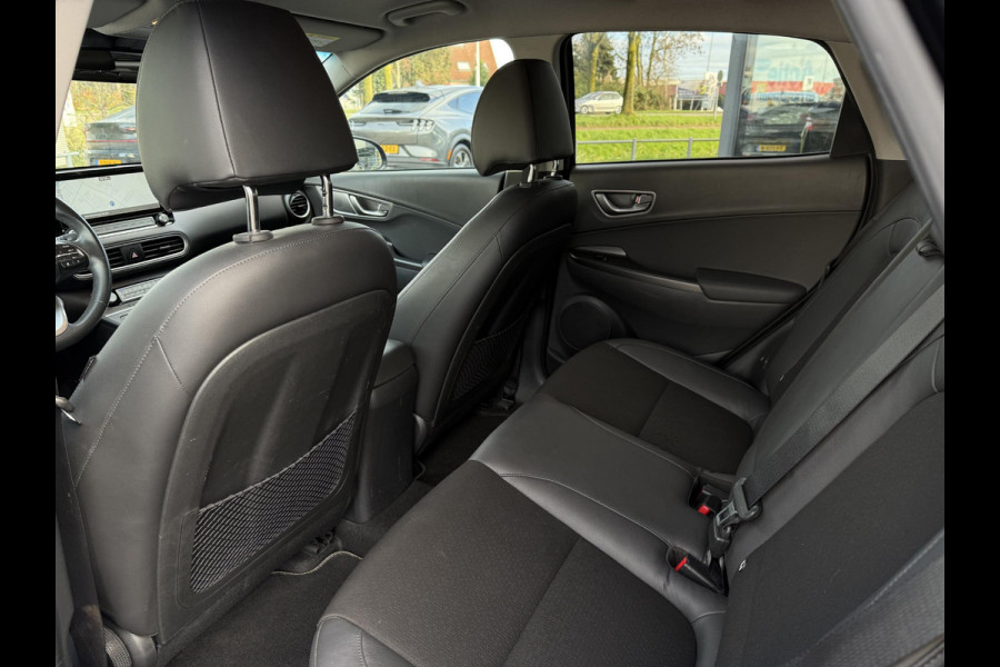 Hyundai Kona Aut. EV Fashion 64 kWh | Trekhaak | Navi | Carplay |