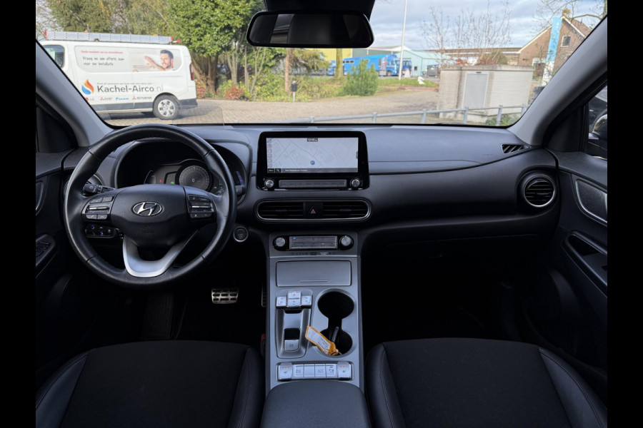 Hyundai Kona Aut. EV Fashion 64 kWh | Trekhaak | Navi | Carplay |