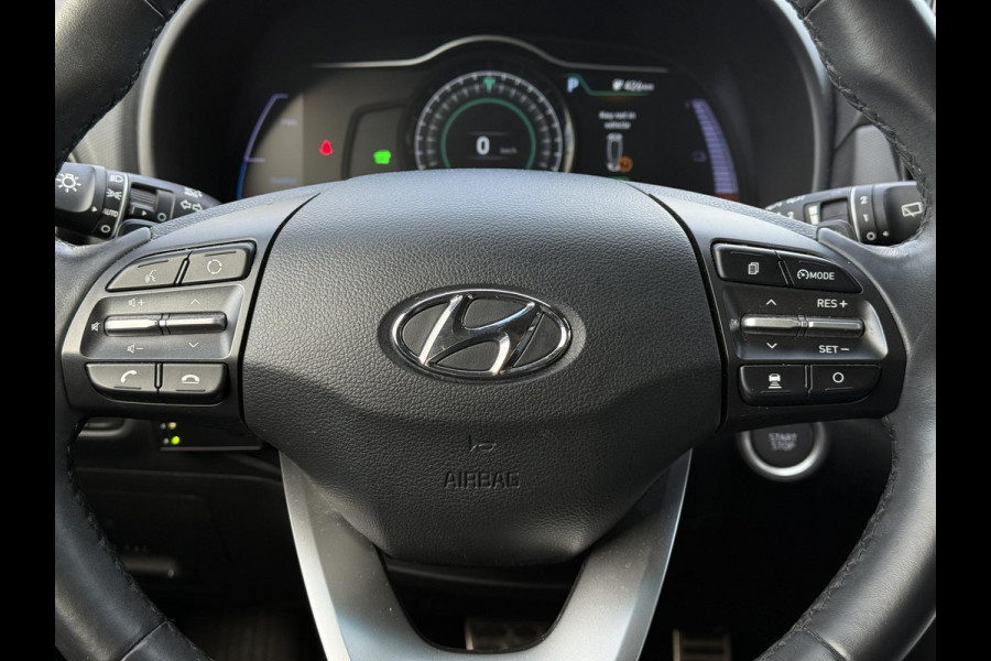 Hyundai Kona Aut. EV Fashion 64 kWh | Trekhaak | Navi | Carplay |
