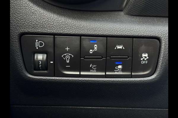 Hyundai Kona Aut. EV Fashion 64 kWh | Trekhaak | Navi | Carplay |