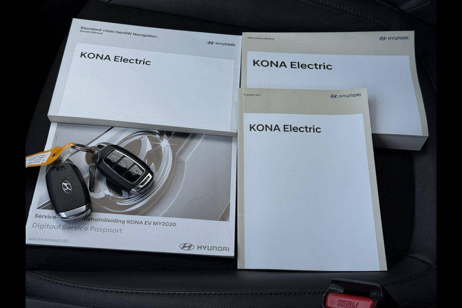 Hyundai Kona Aut. EV Fashion 64 kWh | Trekhaak | Navi | Carplay |