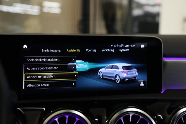 Mercedes-Benz A-Klasse 220 AMG /PANODAK/SFEERV/KEYLESS/CAM/MEOMORY/BOMVOL