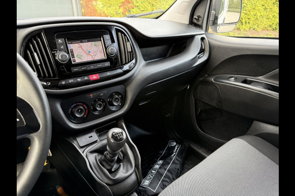 Fiat Dobló Cargo 1.6 MJ 105 PK / L1H1 / 1e EIG. / AIRCO / CRUISE / TREKHAAK / NAVI / 3-ZITS