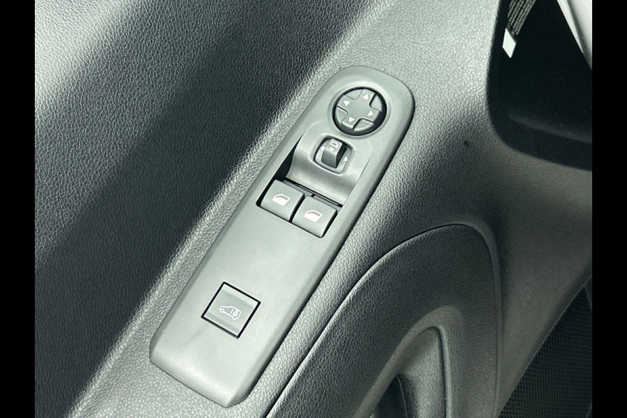 Opel Combo 1.5 BlueHDi 130 S&S L2 Apple Carplay / Android Auto Navigatie Trekhaak Airco Camera Cruise Control Parkeersensoren V+A DAB