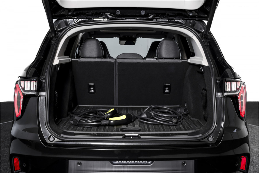 Lynk & Co 01 1.5 PHEV 261PK MY23 | Black Pakket | Donkere hemel | 360 Camera | 7.4 kWh Boordlader | S/K-panodak | Adapt. Cruise | Memory | Elek. klep | LM 20" | 7620