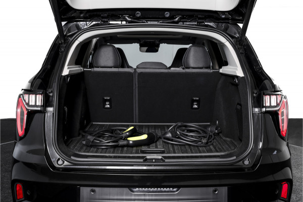 Lynk & Co 01 1.5 PHEV 261PK MY23 | Black Pakket | Donkere hemel | 360 Camera | 7.4 kWh Boordlader | S/K-panodak | Adapt. Cruise | Memory | Elek. klep | LM 20" | 7620