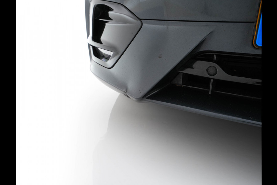 Volvo V90 2.0 D4 R-Design (INCL-BTW) *LEATHER-MICROFIBRE | DIGI-COCKPIT | FULL-LED | HARMAN/KARDON | HEATED-SPORTSEATS | LANE-ASSIST | NAVI-FULLMAP | CAMERA | DAB+ | PRIVACY-GLASS | ECC | PDC | TOWBAR | 19''ALU*